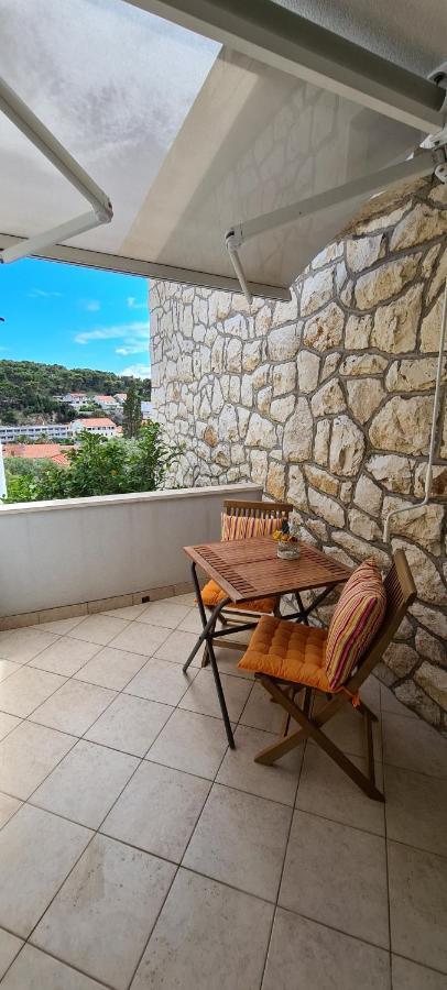 Apartments Antonia Хвар Екстер'єр фото