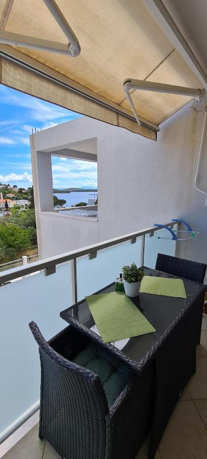 Apartments Antonia Хвар Екстер'єр фото