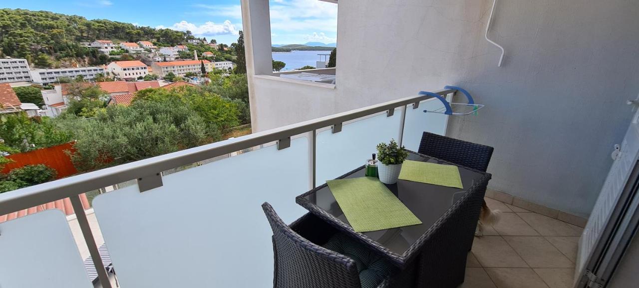 Apartments Antonia Хвар Екстер'єр фото