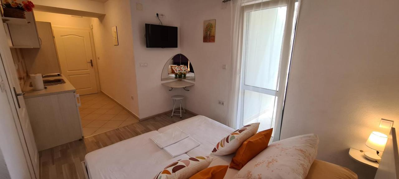 Apartments Antonia Хвар Екстер'єр фото