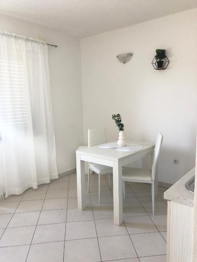 Apartments Antonia Хвар Екстер'єр фото