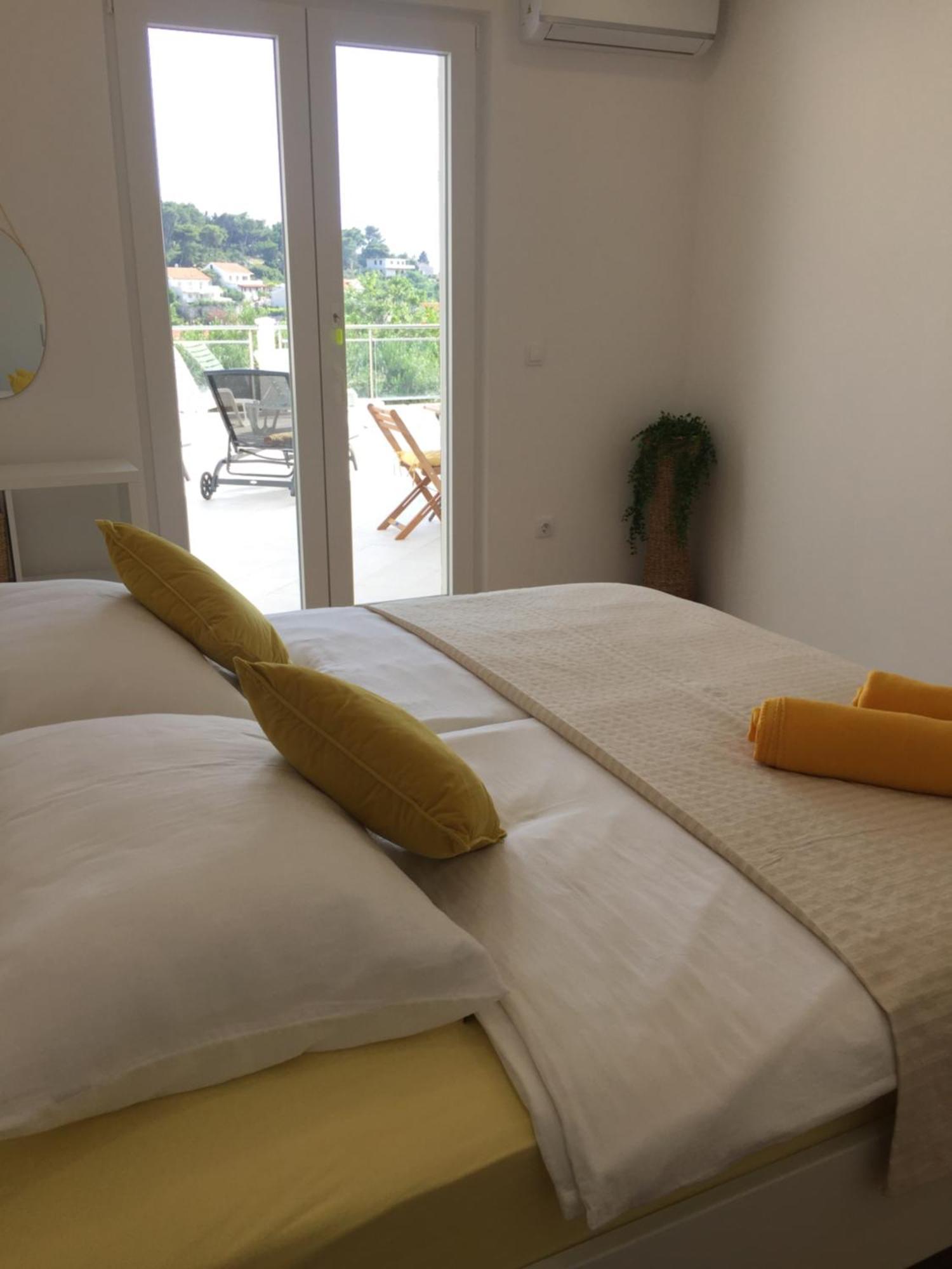 Apartments Antonia Хвар Екстер'єр фото