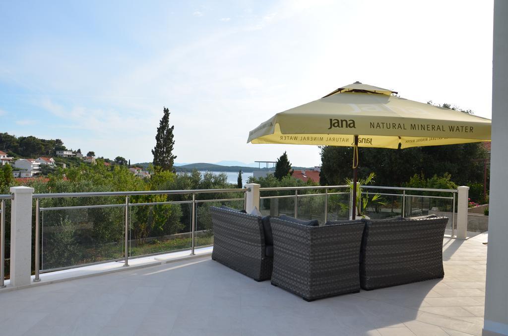 Apartments Antonia Хвар Екстер'єр фото