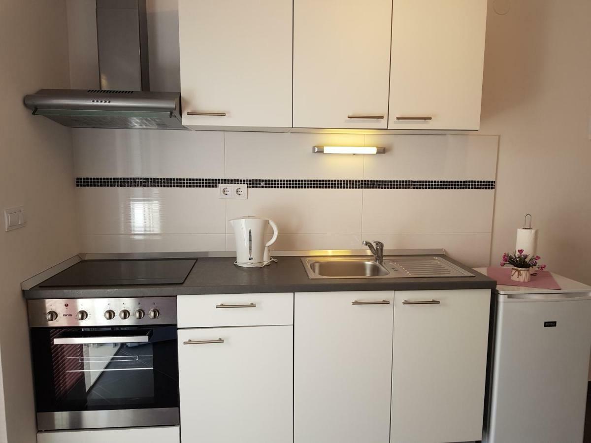 Apartments Antonia Хвар Екстер'єр фото