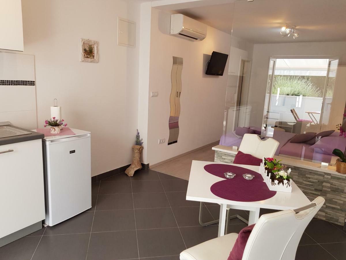 Apartments Antonia Хвар Екстер'єр фото